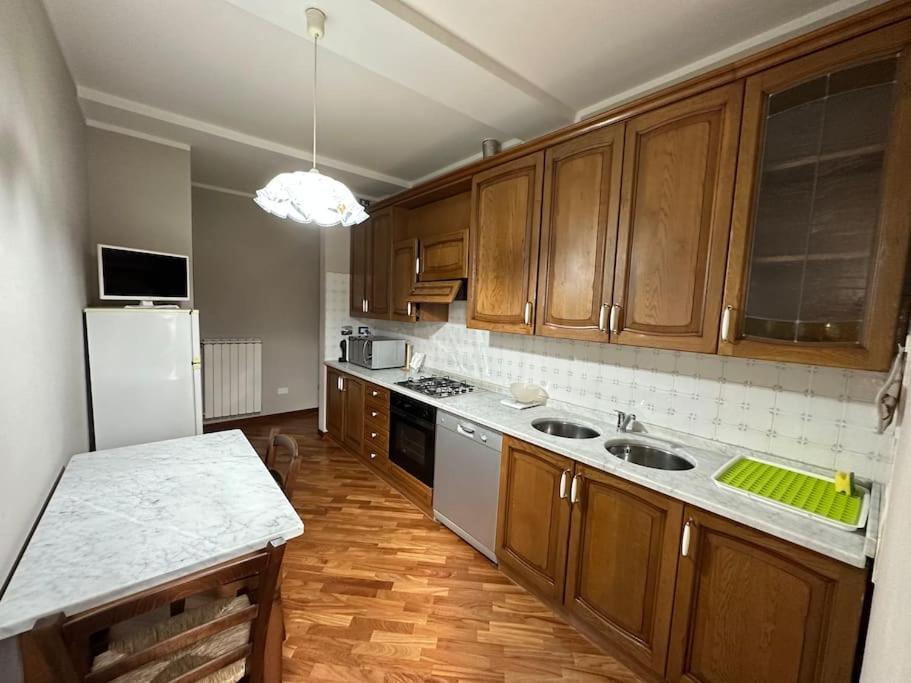 Nicola Apartment 루카 외부 사진